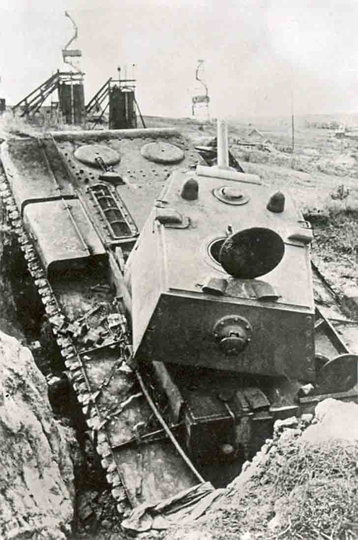 Soviet KV-1 heavy tank
