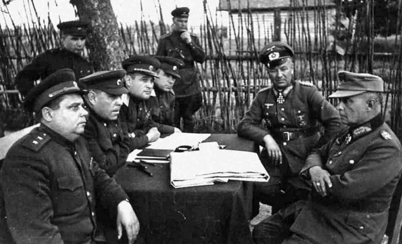 Interrogation of prisoners of German generals