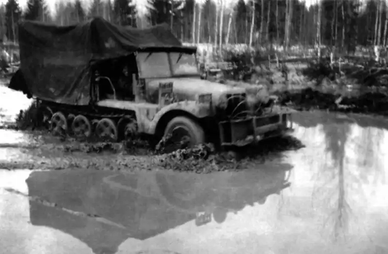 German Sd.Kfz. 10 half-track with 2 cm Flak 30 anti-aircraft gun on the Eastern Front, USSR, summer 1942