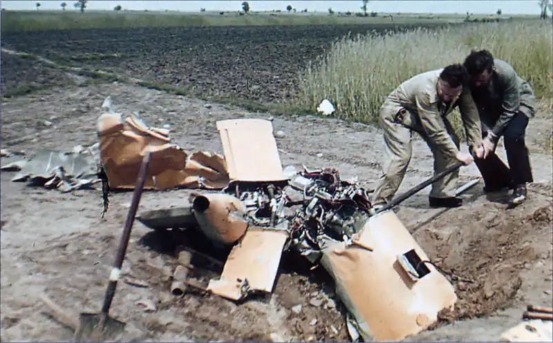 German engineers recovering the propulsion section of a crashed Bv 143 anti-ship missile at Peenemünde in 1941.