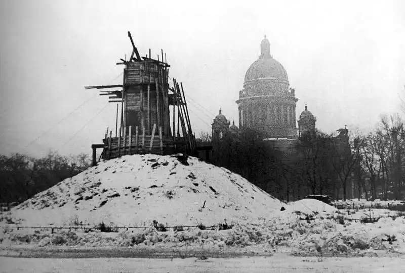 The Bronze Horseman statue in Leningrad covered with wooden shields and sandbags for protection during the Siege of Leningrad, autumn 1941