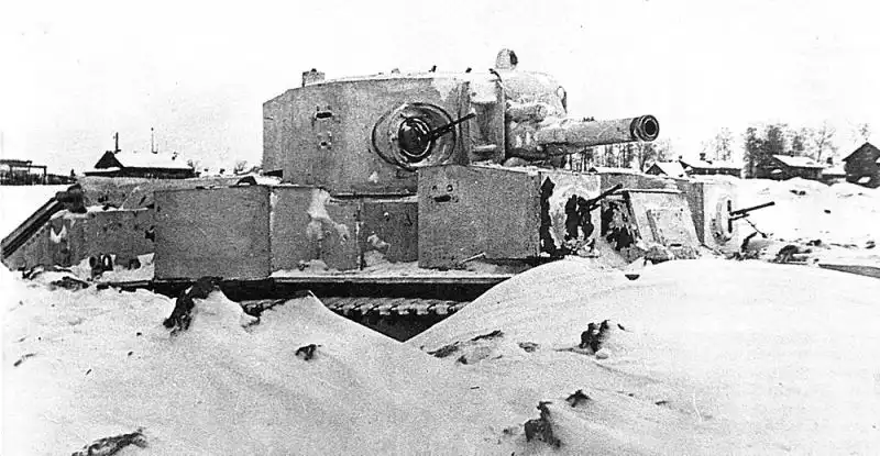 Soviet T-28 Multi-Turreted Tank Defends Leningrad, 1941