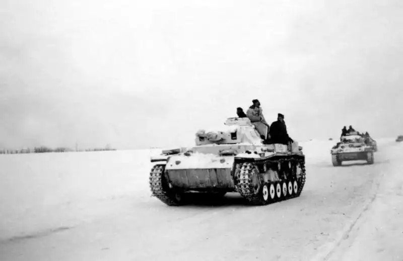 German Panzer III Ausf. J Tanks Advancing Through Snow on the Eastern Front, Winter 1941–1942