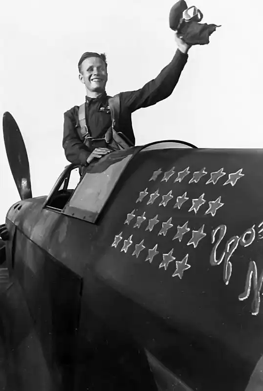 Soviet ace pilot Mikhail Baranov in 1942, known for his 31 air victories and recognition as a Hero of the Soviet Union.