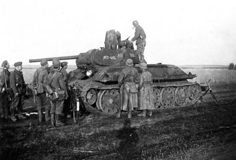 Captured Soviet T-34-76 tank from the 47th Tank Brigade, Red Army, abandoned in Stary Oskol, July 1942.