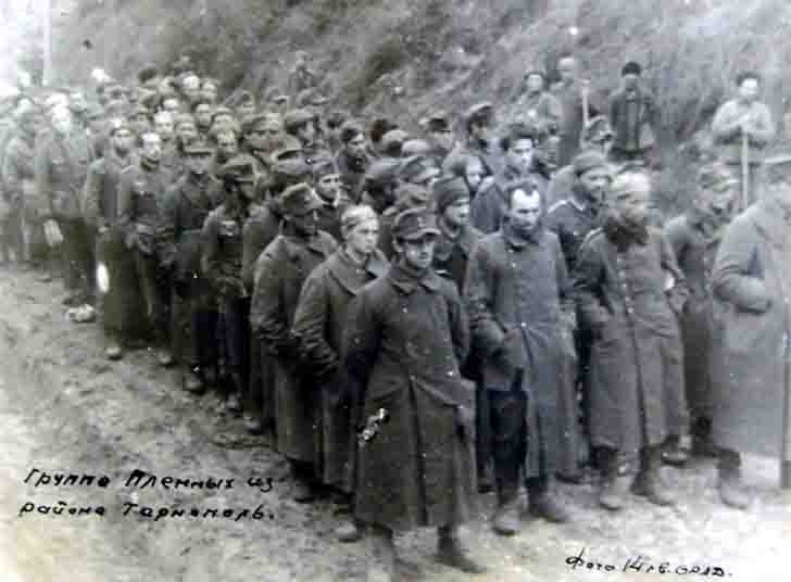A column of German prisoners of war in Lviv