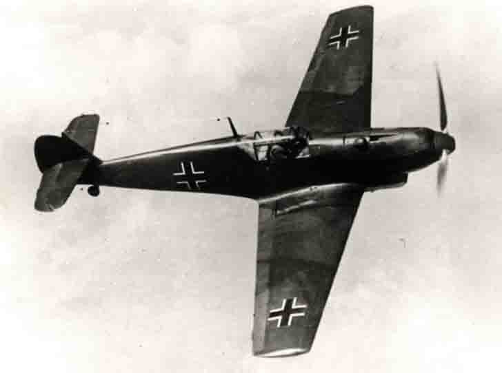 Messerschmitt Bf.109E-3 in flight