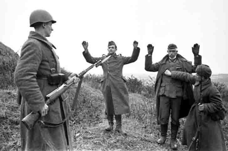 German soldiers surrender to the Red Army