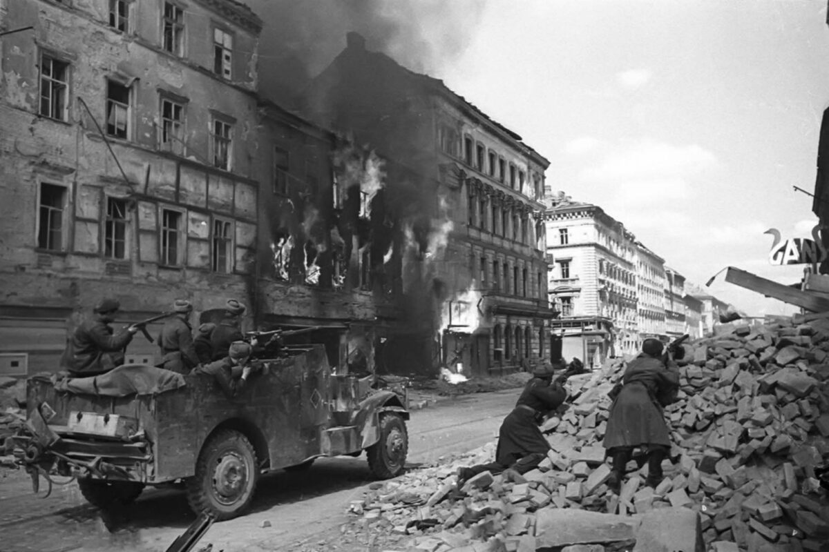 Освобождение Будапешта в 1945 году