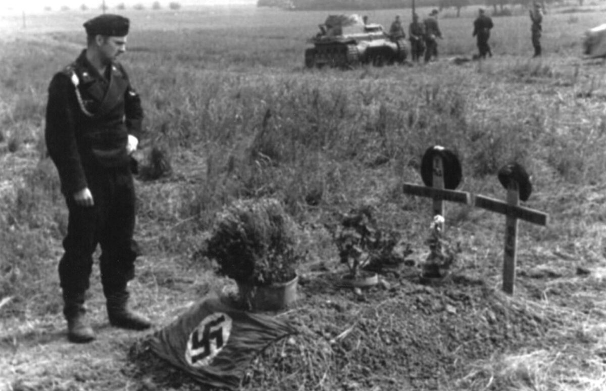Могила немецких танкистов 1941