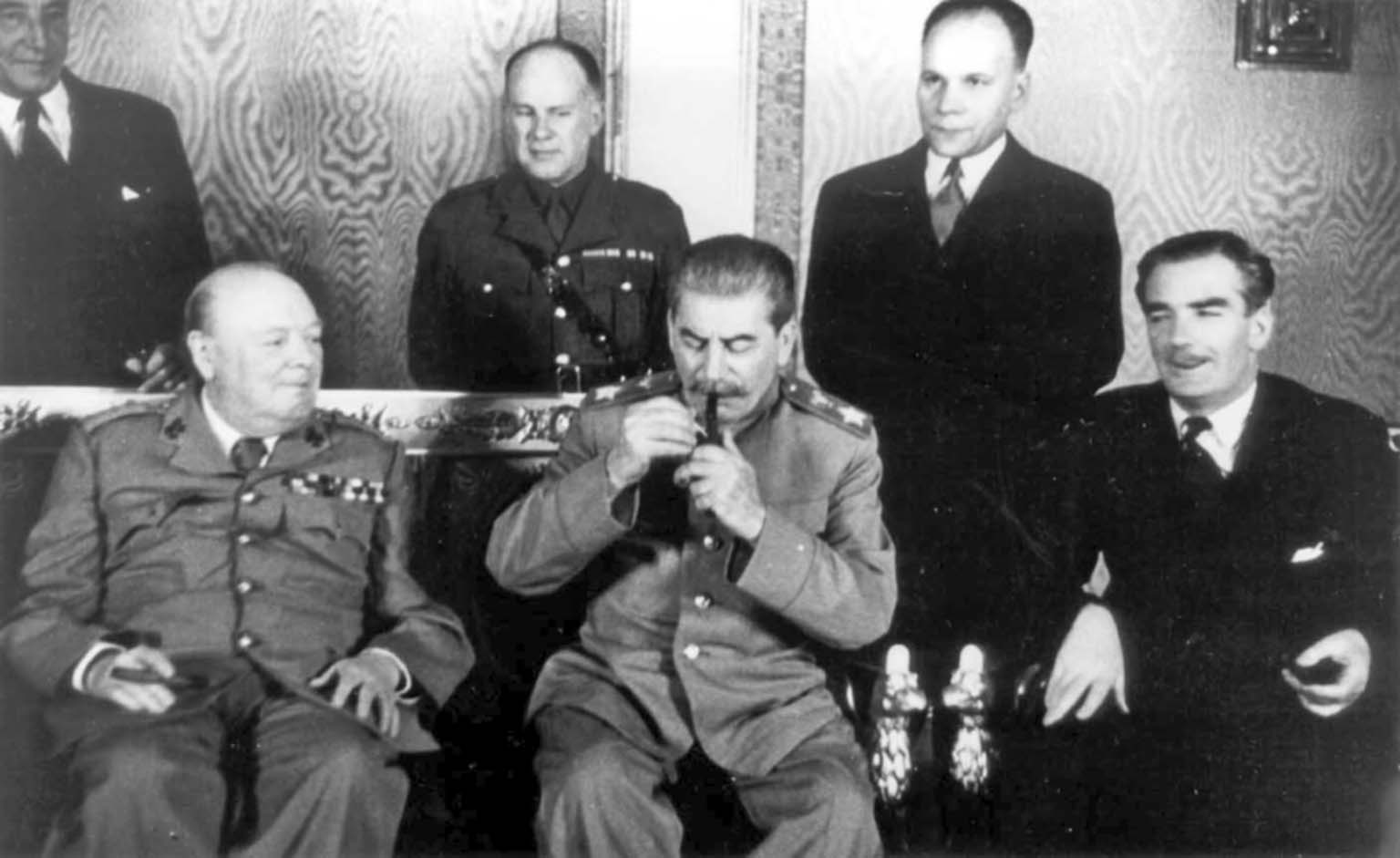Joseph Stalin, Winston Churchill
