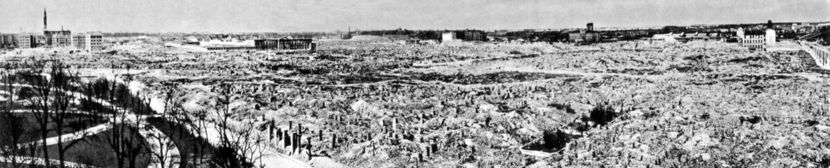 destroyed Warsaw ghetto