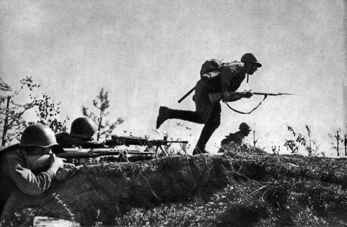 Attack of the Soviet soldiers