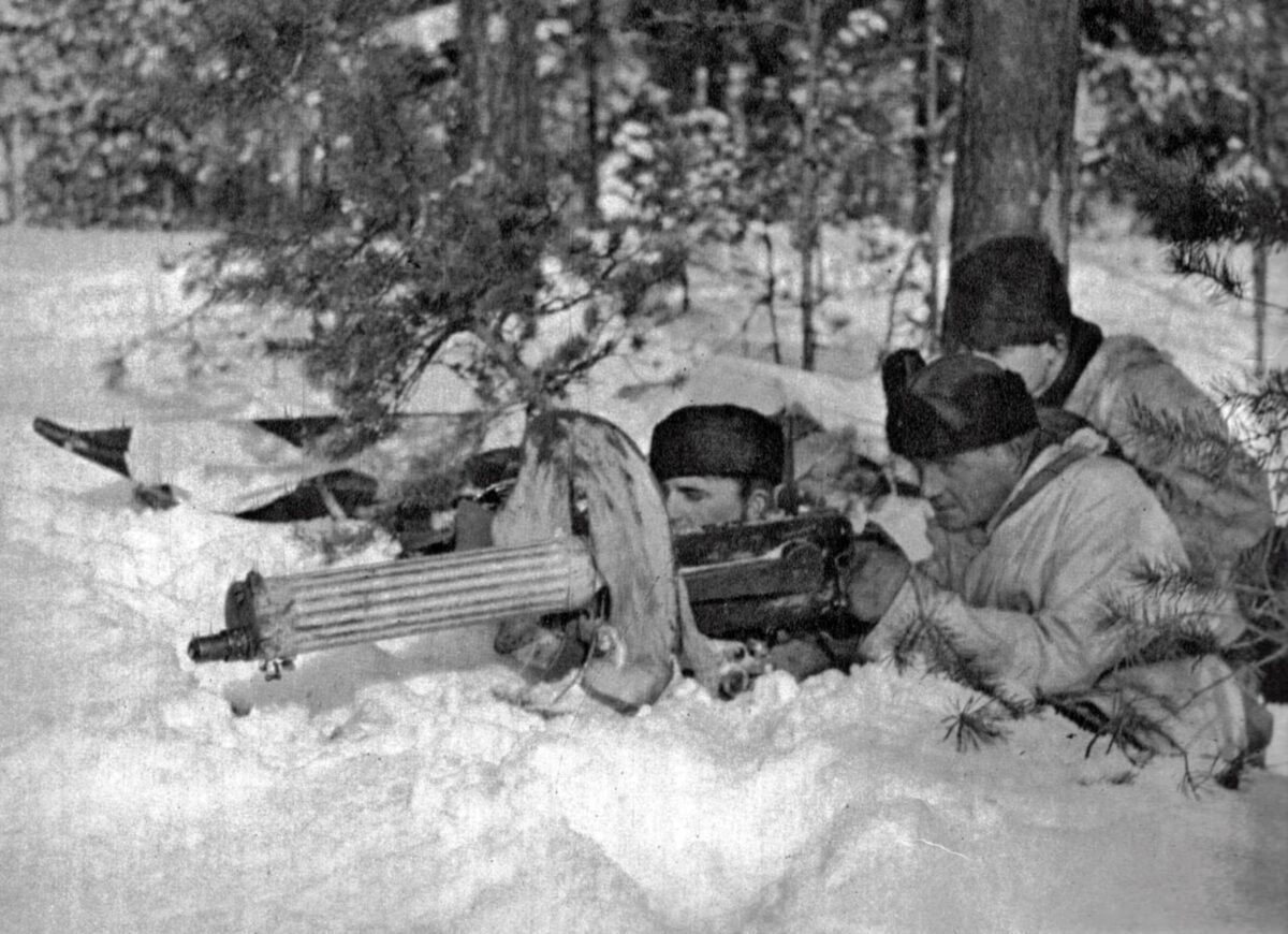 Finnish machine-gunners