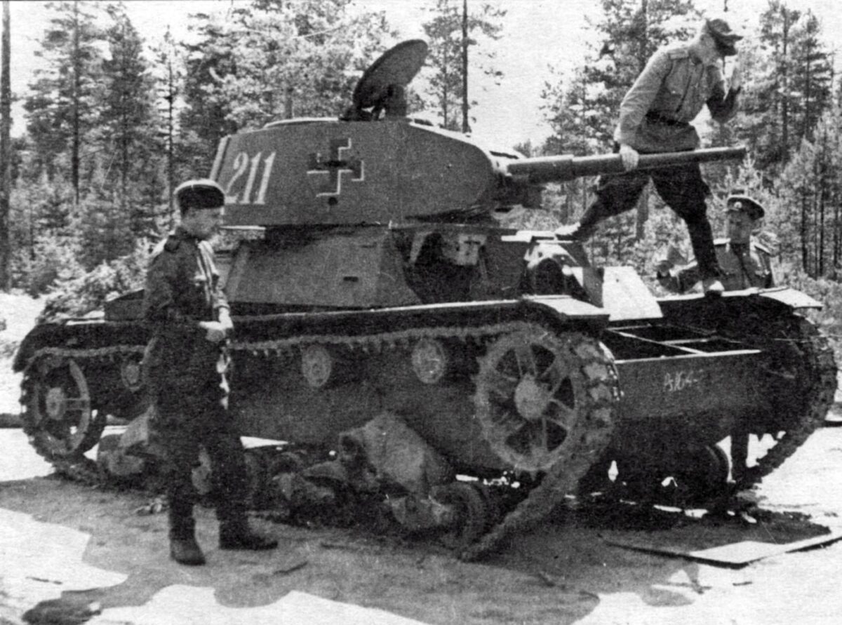 tank HT-133