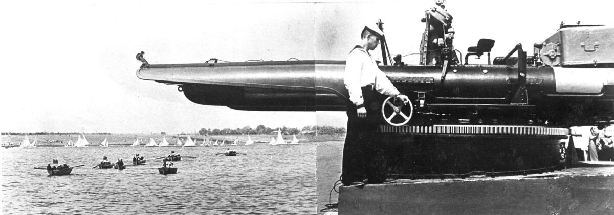 39-Yu torpedo tubes