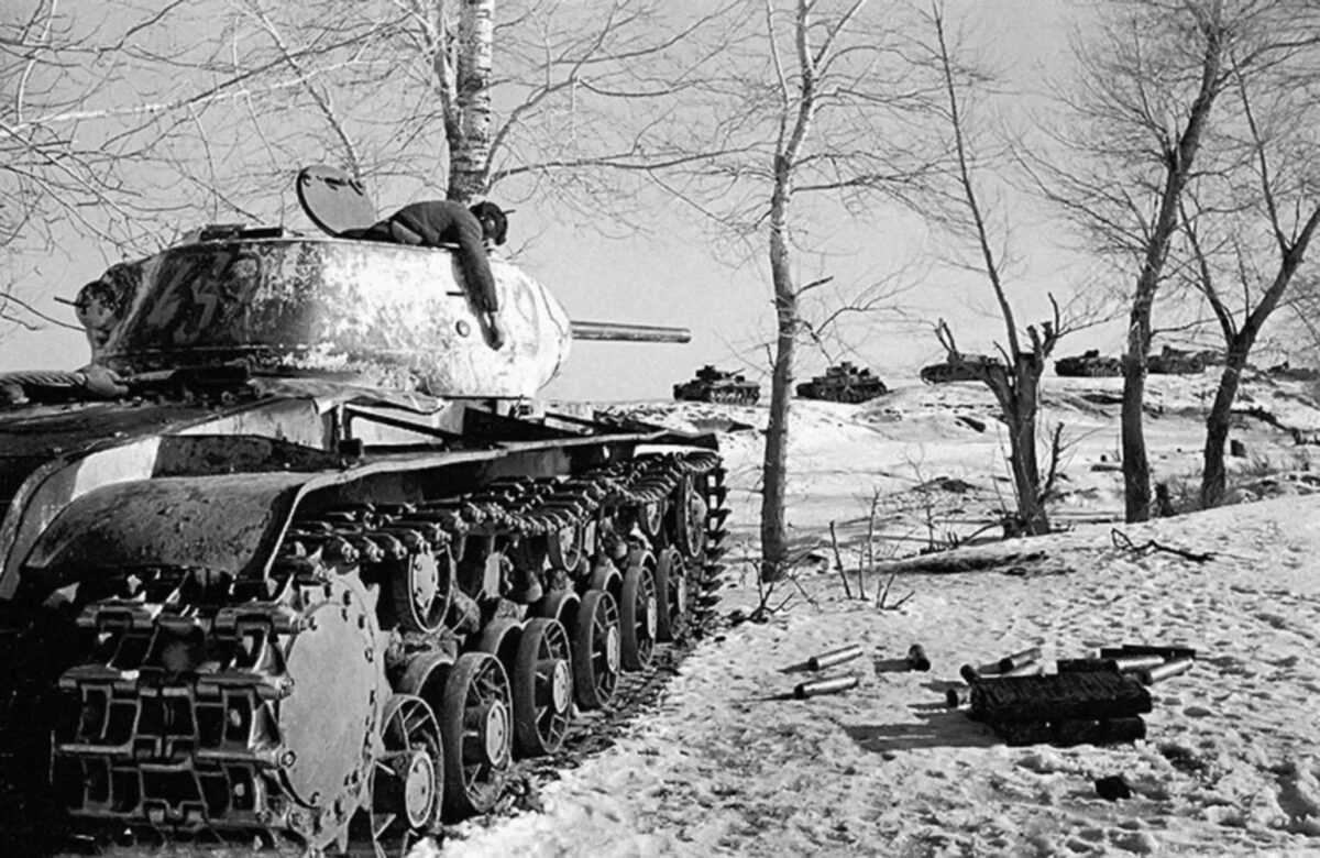 KV-1 heavy tank