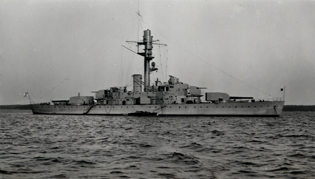 Väinämöinen battleship
