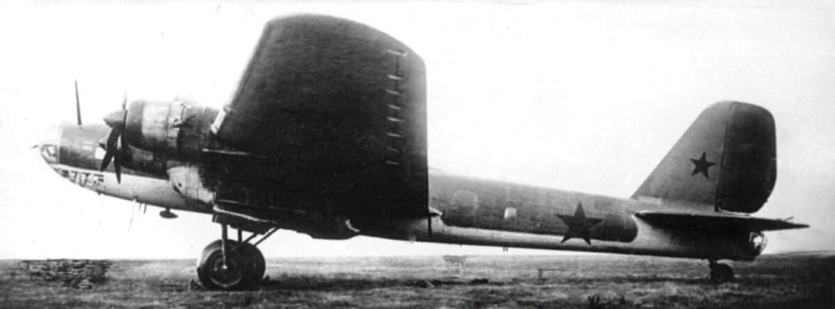 Pe-8 heavy bomber