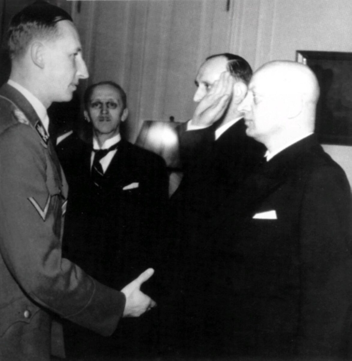 Reinhard Heydrich, Emanuel Moravec