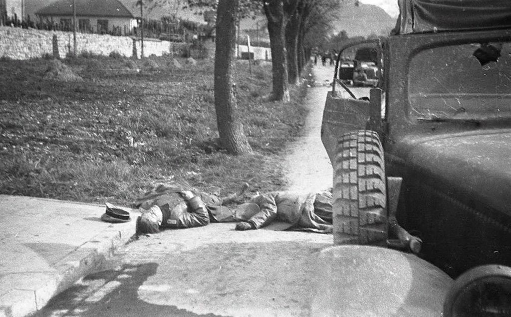 The corpses of the SS-brigadeführer Ernst Fisk
