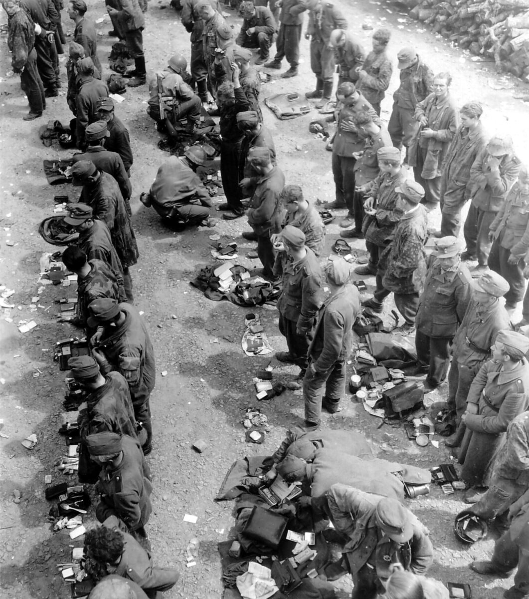 German prisoners of war, American soldiers