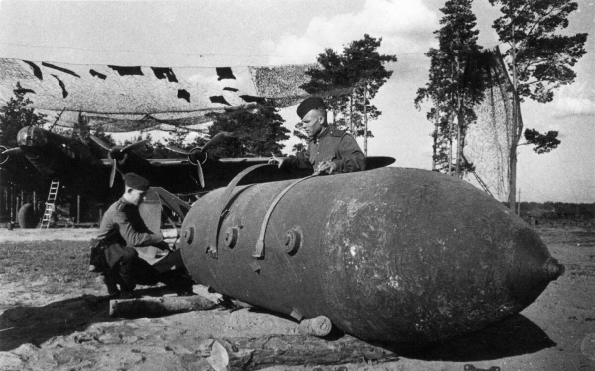 5-ton bomb