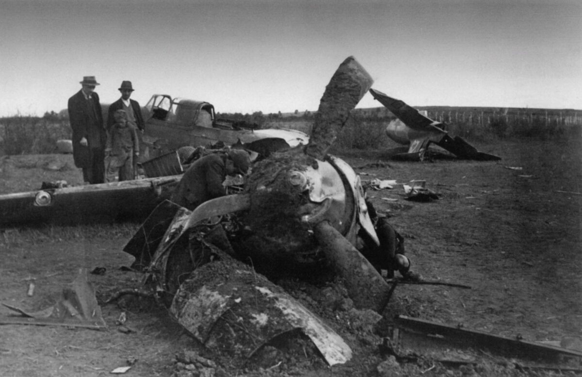 Yugoslav civilians, Il-2 attack aircraft