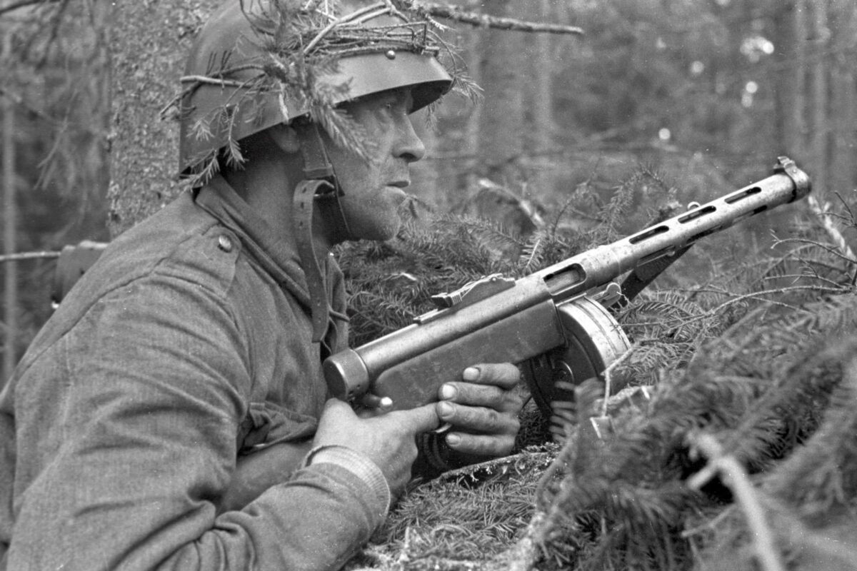 Finnish soldier, K31 Suomi