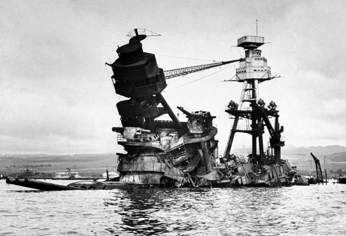 Arizona battleship pearl harbor