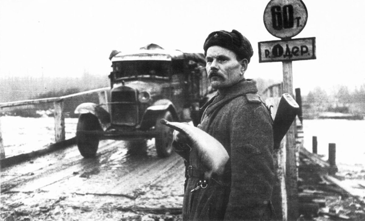 Soviet traffic controller Emelyan Lozovoy