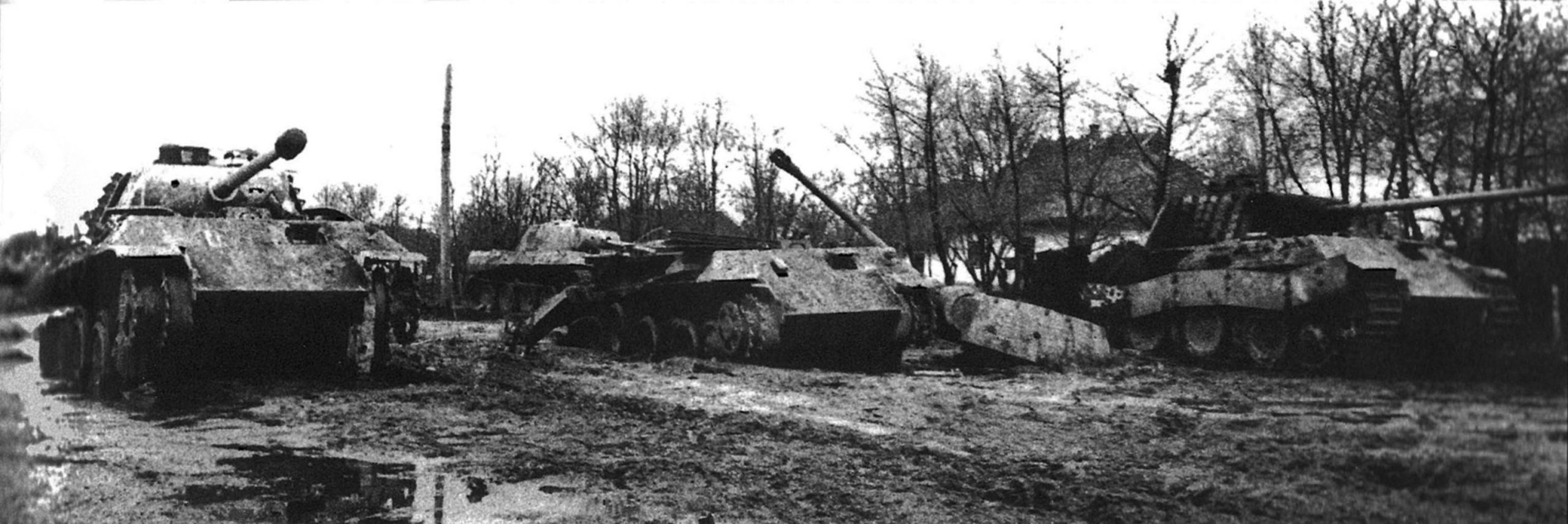 German Panther tanks