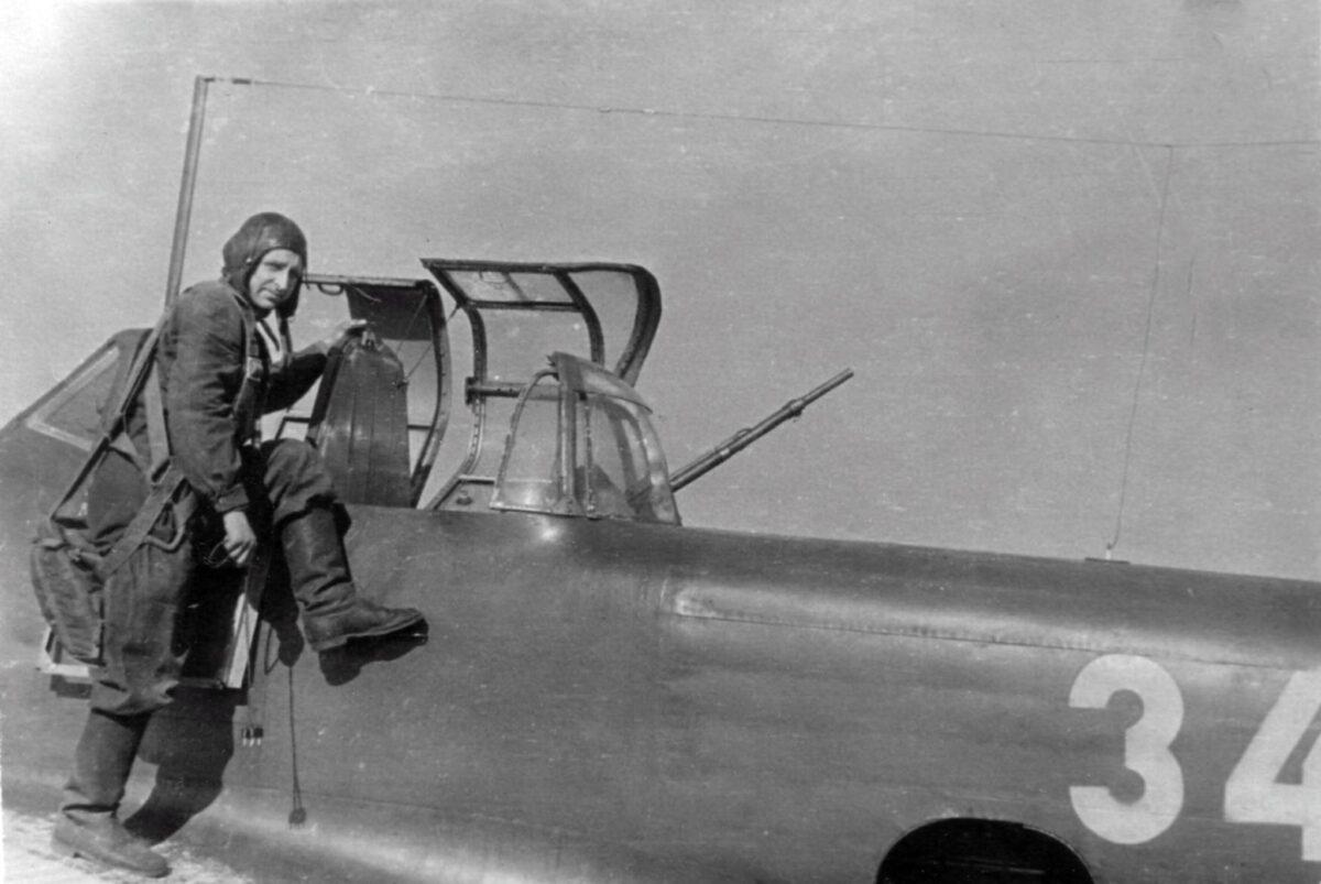 Air gunner of the Soviet Il-10 attack aircraft