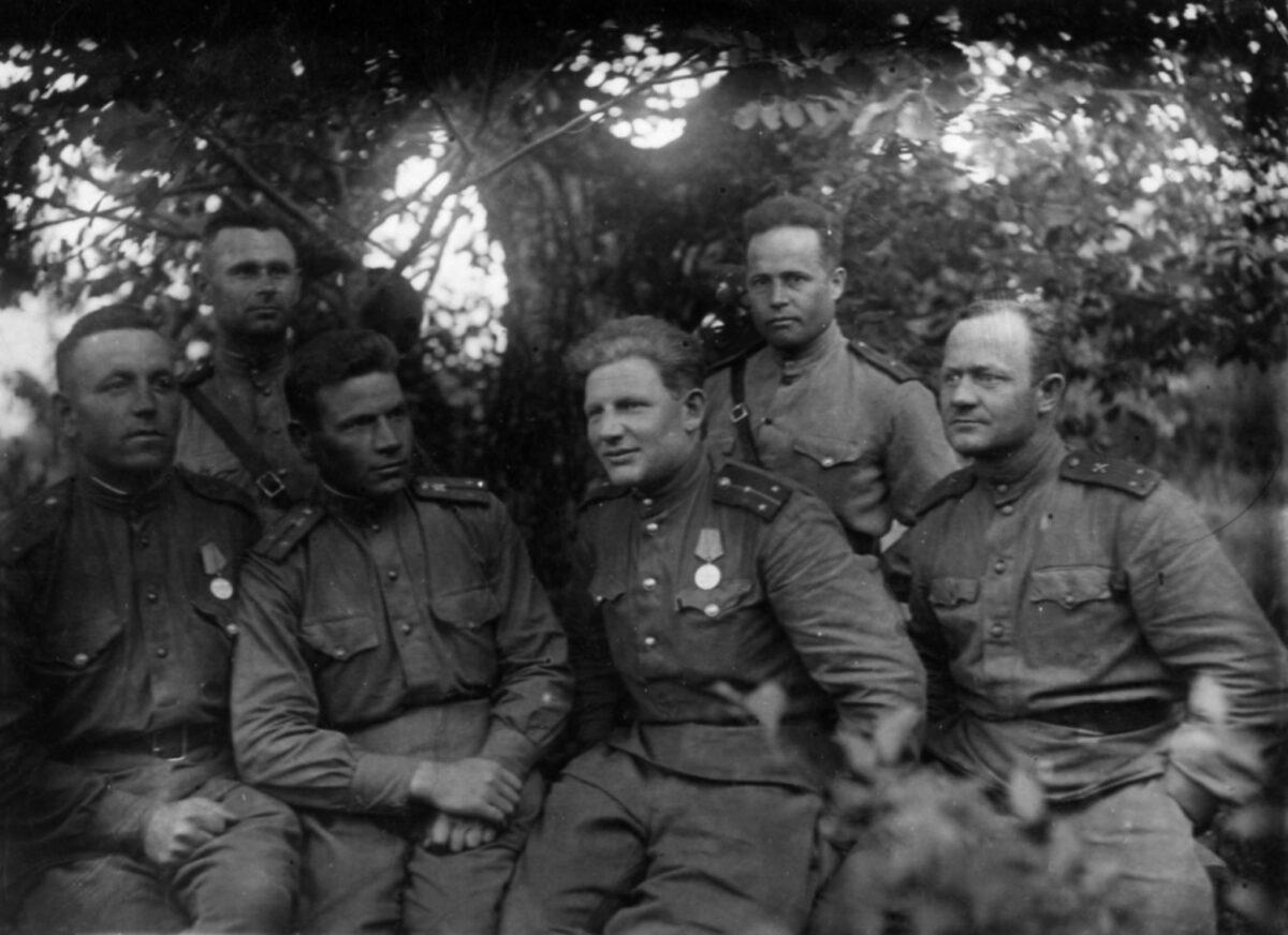 Group portrait of Soviet officers