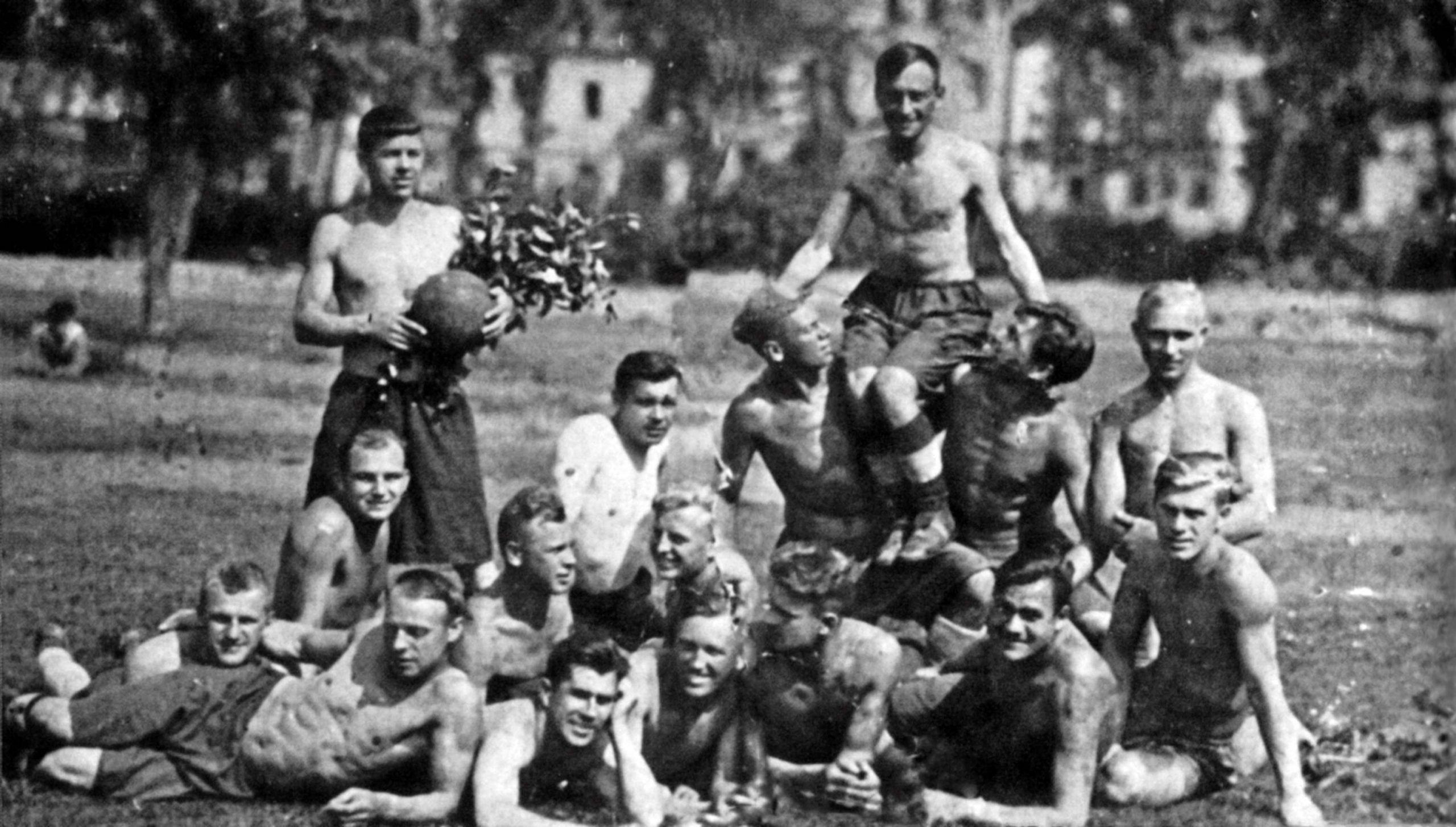 Soviet footballers of the Leningrad Dynamo team