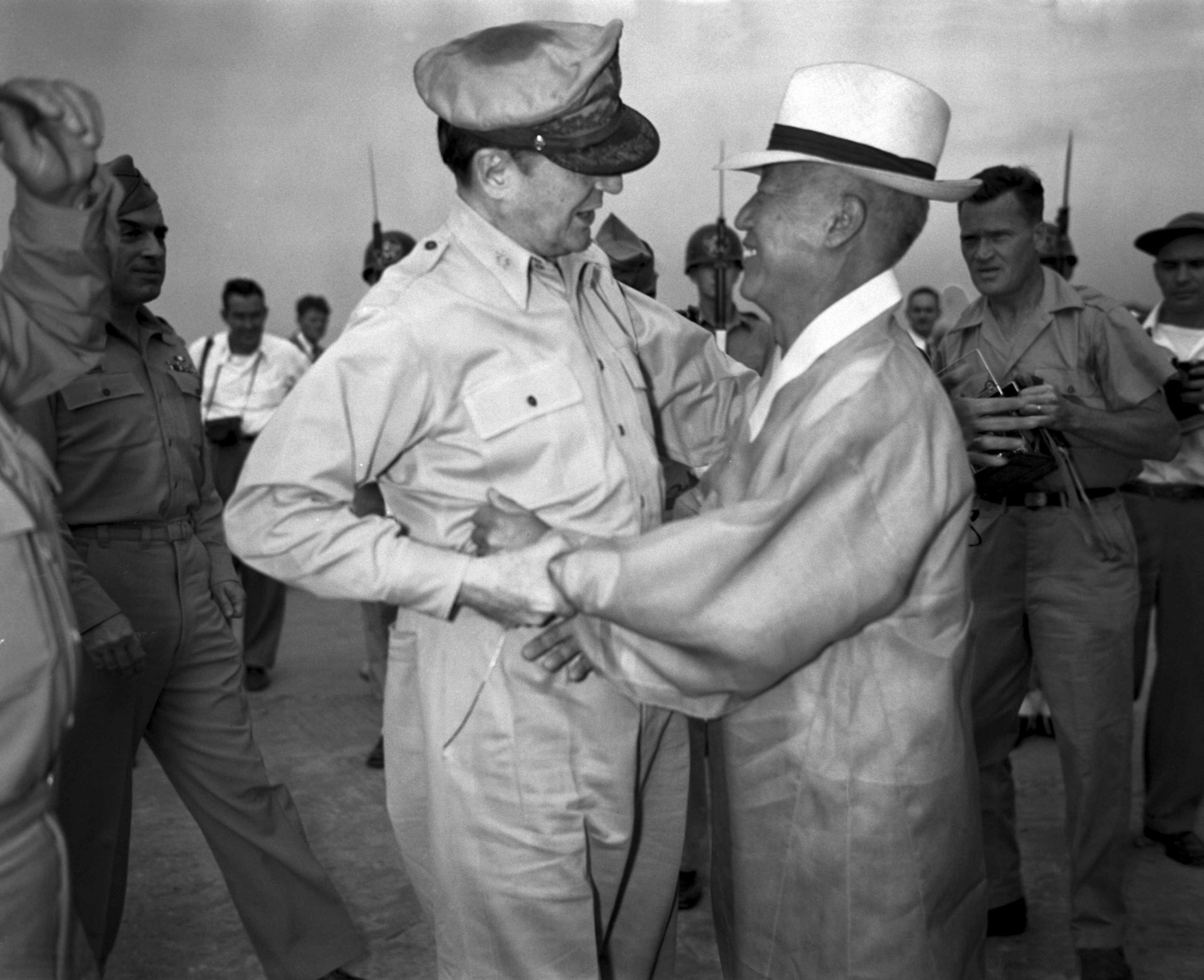 US General Douglas MacArthur welcomes future South Korean President Syngman Rhee