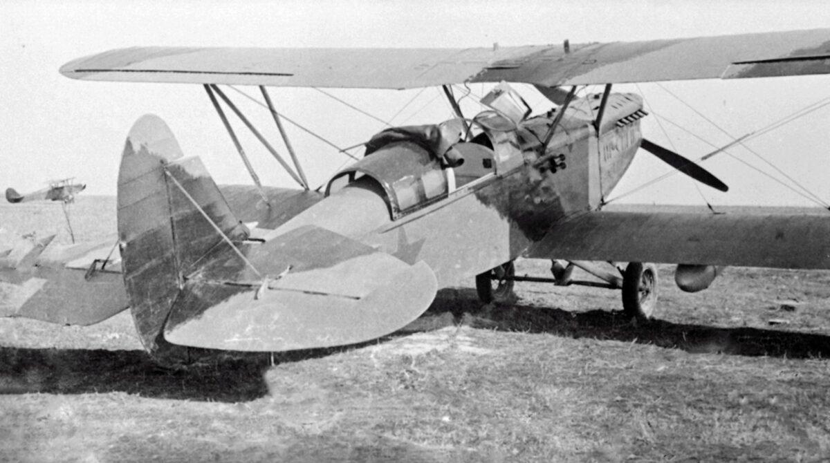 Soviet aircraft R-5