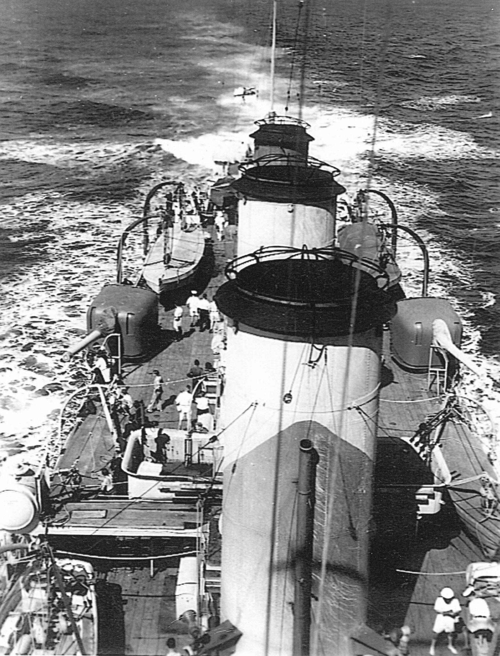 Australian HMAS Adelaide light cruiser makes an anti-submarine maneuver