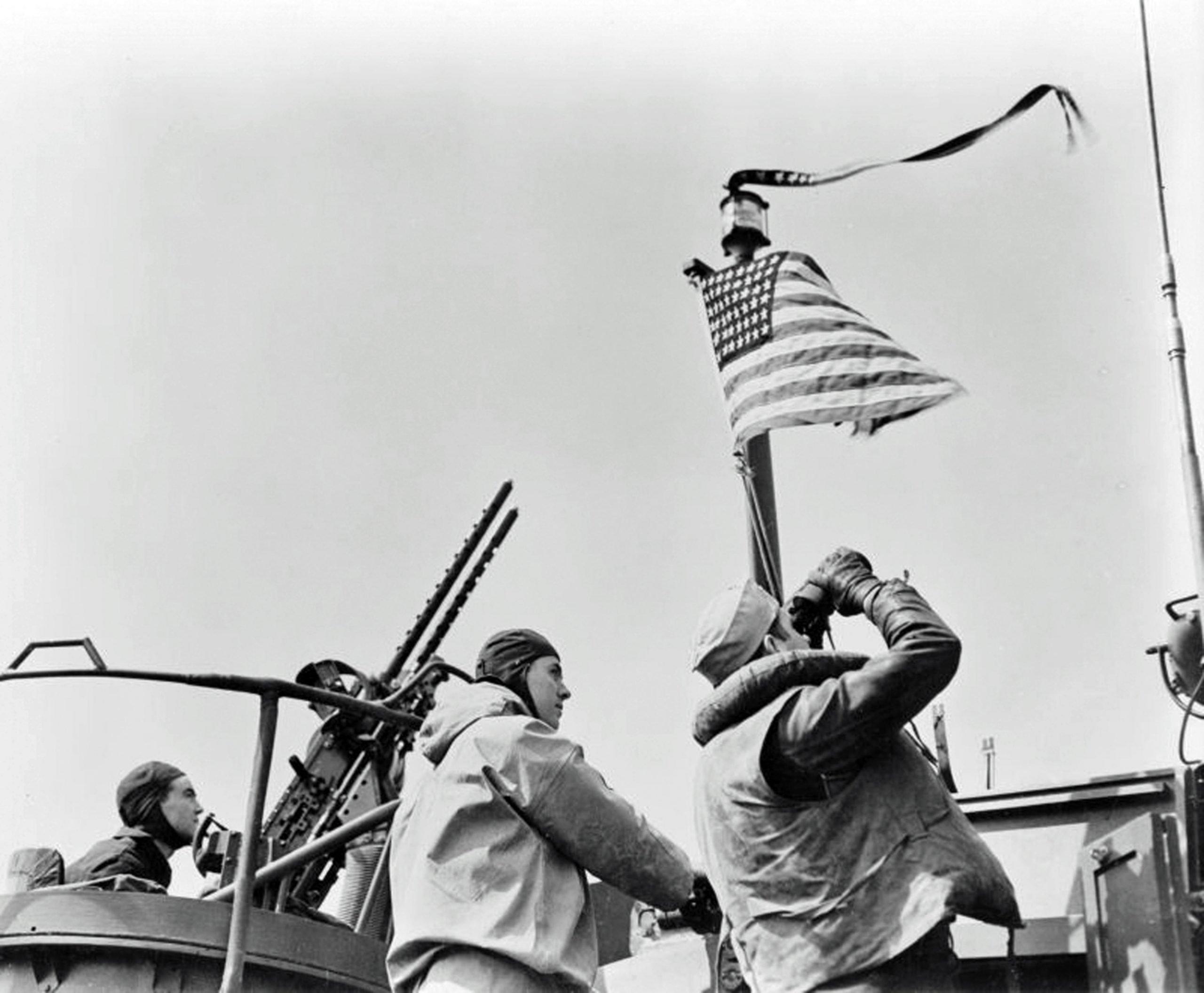 American torpedo boat sailors