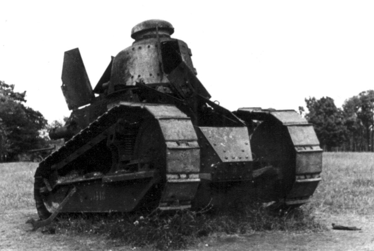 Renault FT-18