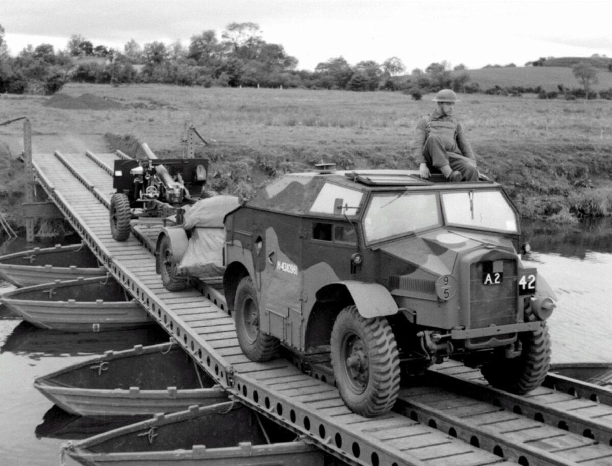 Morris Commercial C8 Field Artillery Tractor