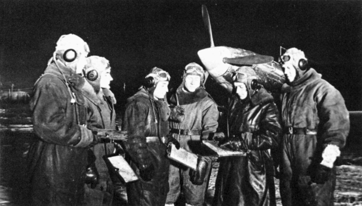 MiG-3 pilots