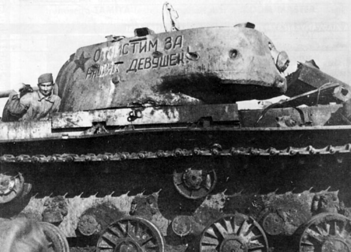 KV-1 We will avenge our girls